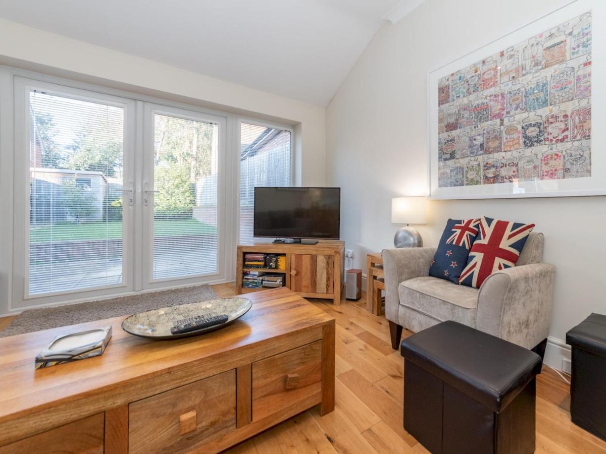 Вілла Pass The Keys 41C Bath Road Modern Renovated Peaceful House With Garden Редінг Екстер'єр фото